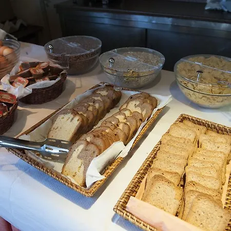 Apollon Corfu فندق 2*