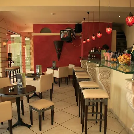 Apollon Corfu Παλαιοκαστρίτσα